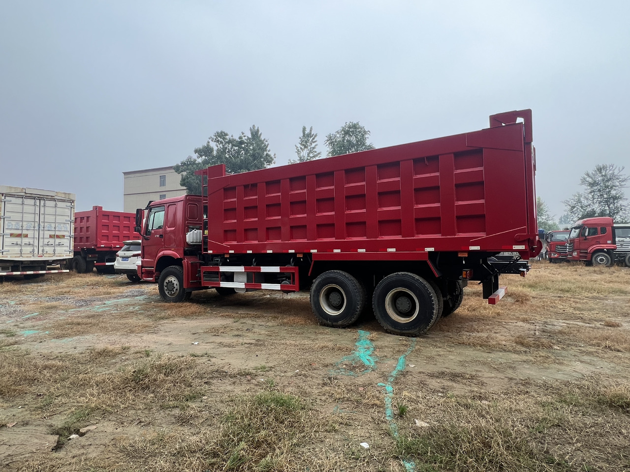 Грузовик SINOTRUK HOWO: фото 10