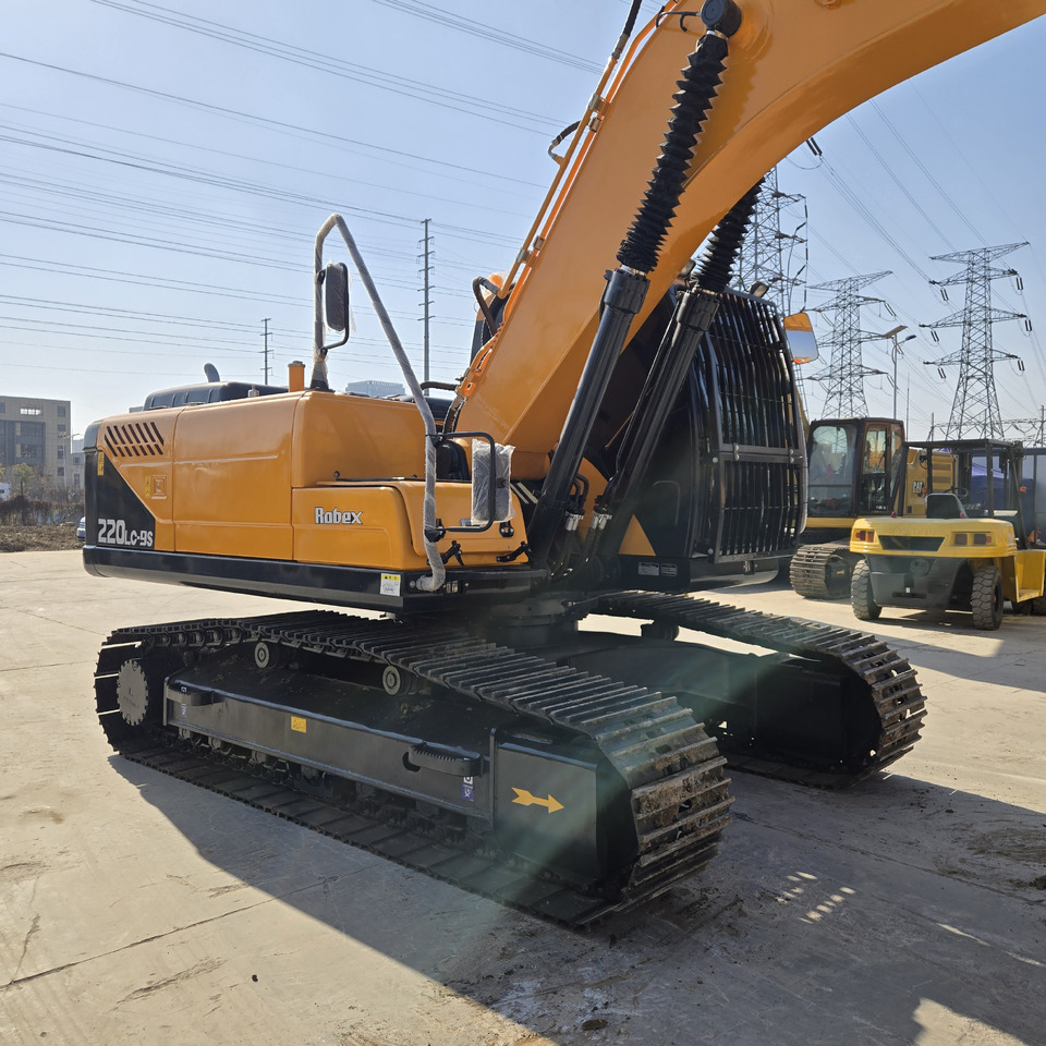 Hyundai R220-9S - Гусеничный экскаватор: фото 2 Hyundai R220-9S - Гусеничный экскаватор: фото 2