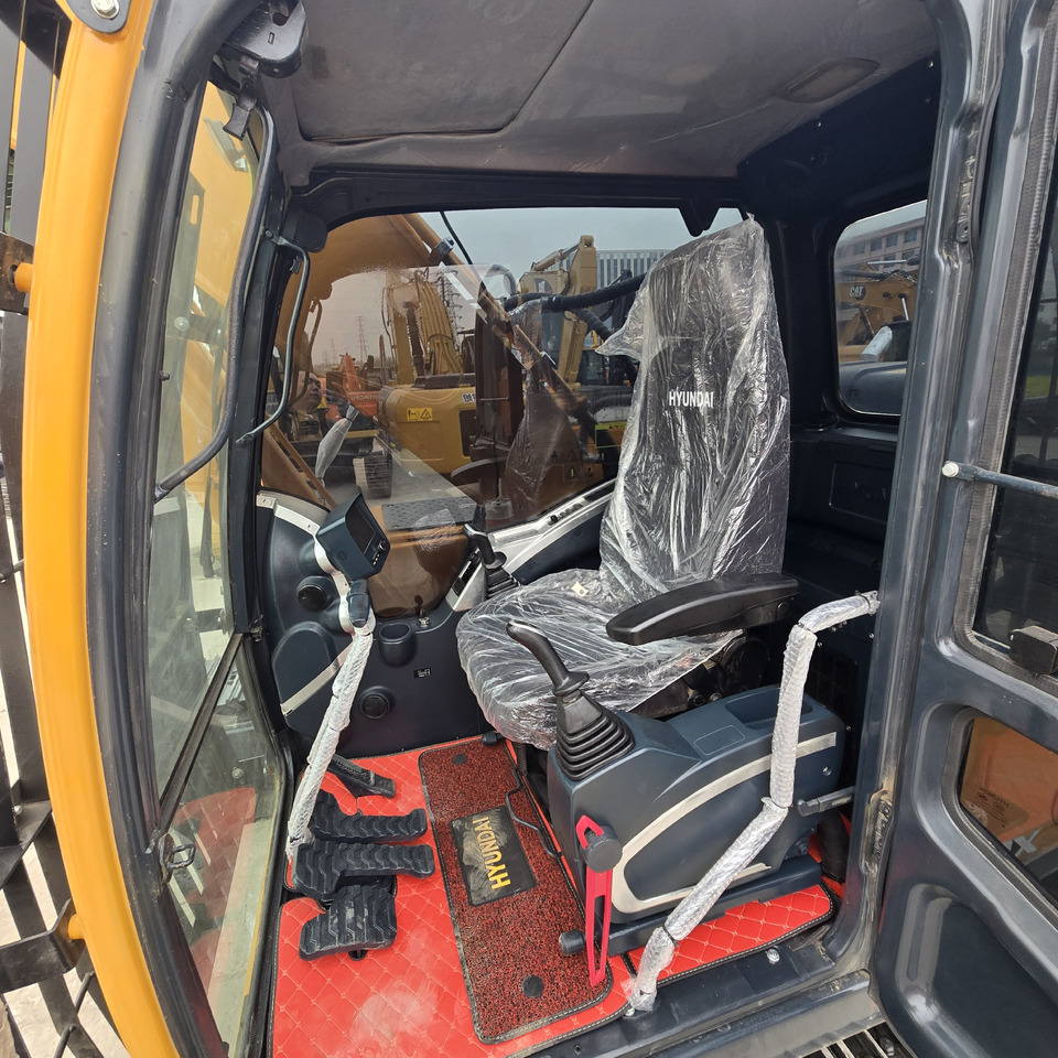 Гусеничный экскаватор Hyundai R305LC-9T: фото 10 Гусеничный экскаватор Hyundai R305LC-9T: фото 10