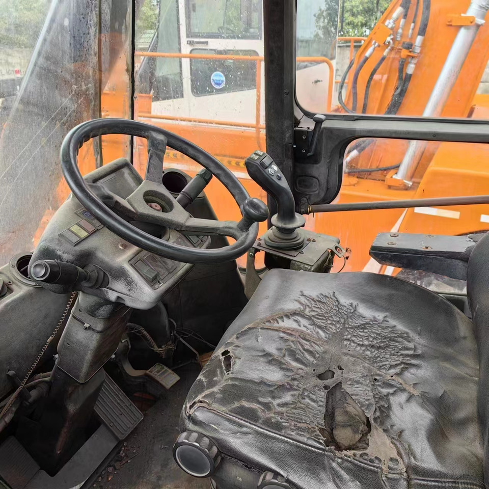 Внедорожный погрузчик KALMAR DRF450-60S5: фото 8 Внедорожный погрузчик KALMAR DRF450-60S5: фото 8