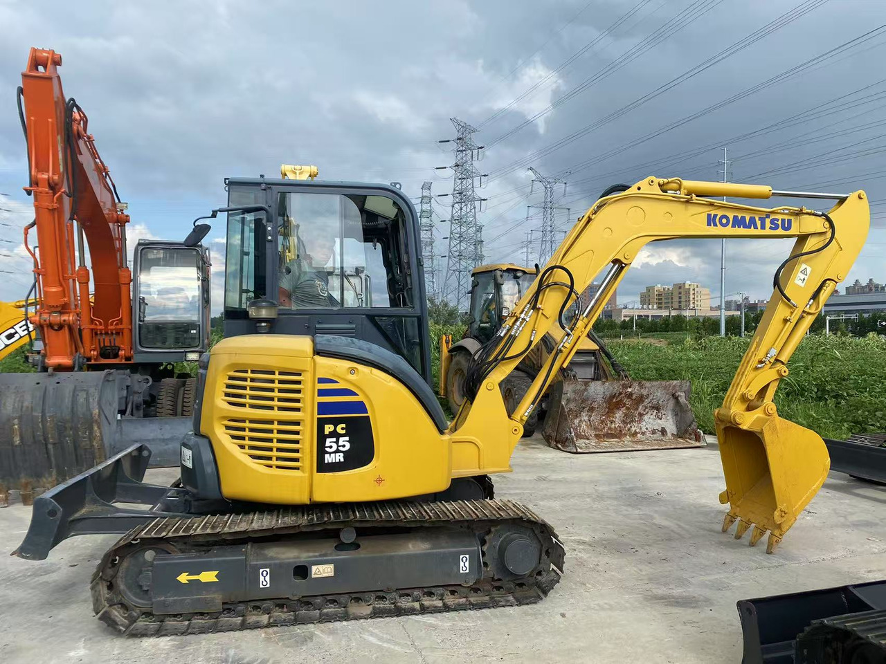KOMATSU PC55MR - Мини-экскаватор: фото 1 KOMATSU PC55MR - Мини-экскаватор: фото 1