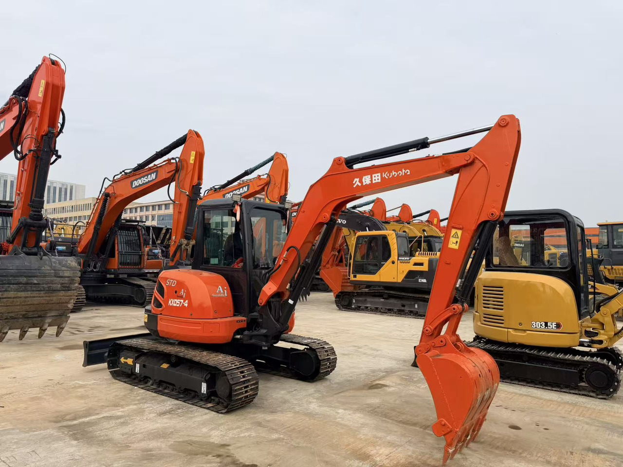 KUBOTA KX057-4 - Мини-экскаватор: фото 1 KUBOTA KX057-4 - Мини-экскаватор: фото 1