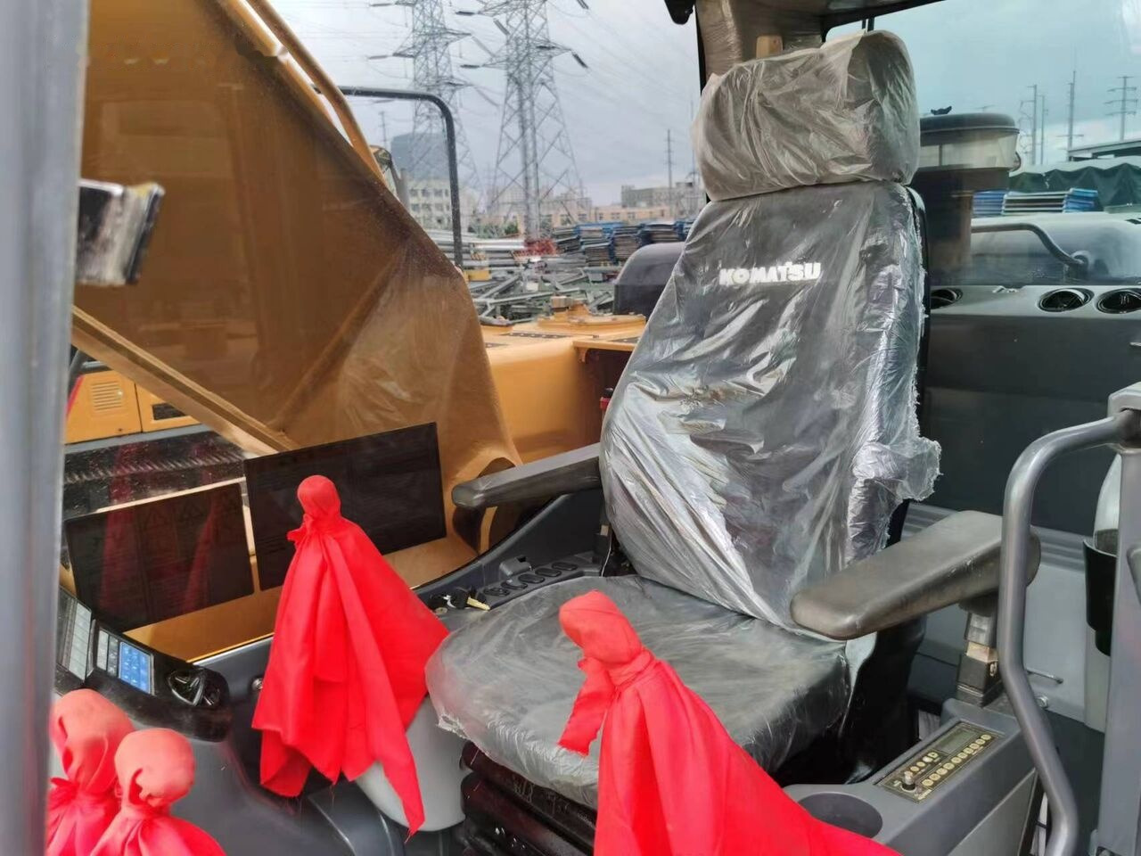 Гусеничный экскаватор Komatsu PC200-8: фото 11