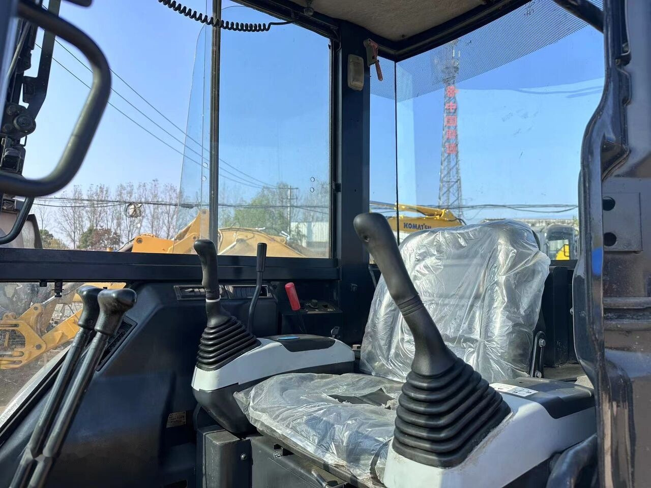 Komatsu PC35 - Мини-экскаватор: фото 4 Komatsu PC35 - Мини-экскаватор: фото 4