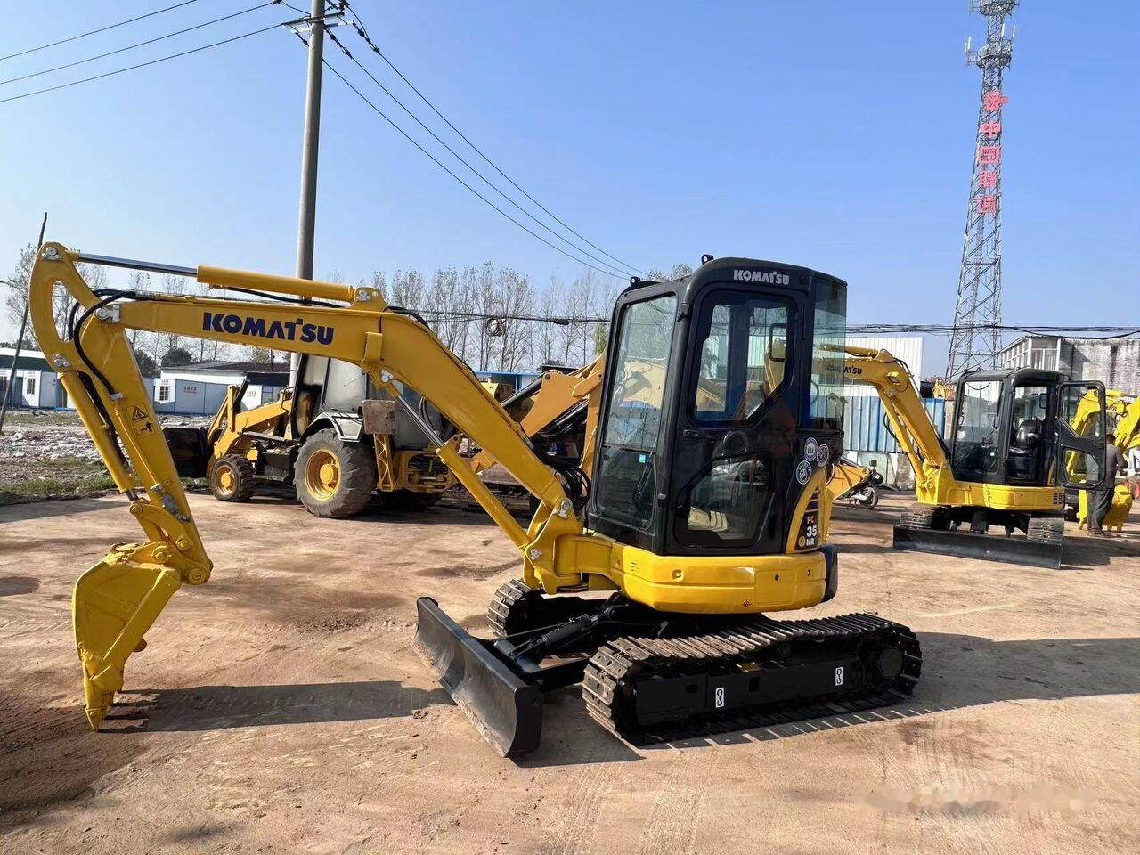 Komatsu PC35 - Мини-экскаватор: фото 3 Komatsu PC35 - Мини-экскаватор: фото 3