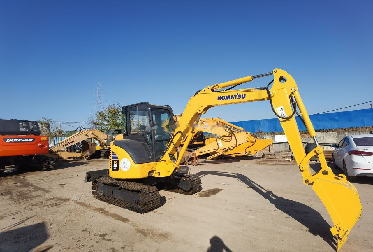 Komatsu PC40 - Мини-экскаватор: фото 2 Komatsu PC40 - Мини-экскаватор: фото 2