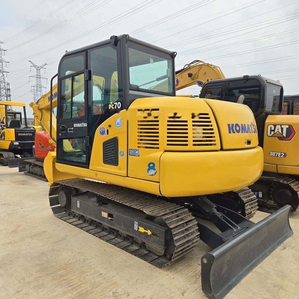 Komatsu PC70-8 - Мини-экскаватор: фото 2 Komatsu PC70-8 - Мини-экскаватор: фото 2