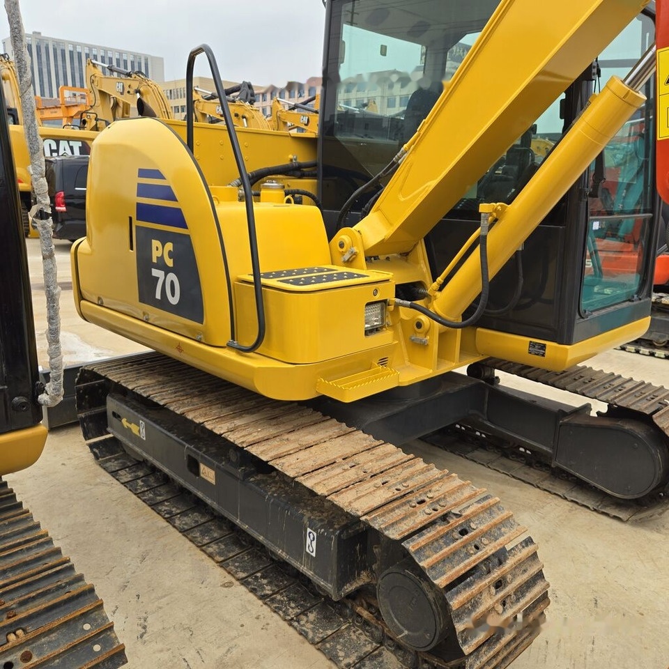 Komatsu PC70-8 - Мини-экскаватор: фото 1 Komatsu PC70-8 - Мини-экскаватор: фото 1