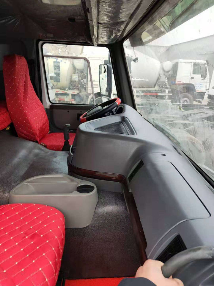 SINOTRUK HOWO - Самосвал: фото 4 SINOTRUK HOWO - Самосвал: фото 4