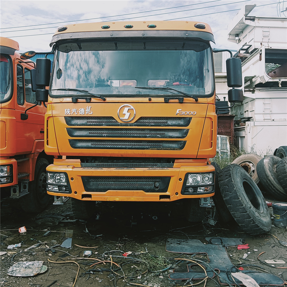 SHACMAN F3000 trailer head - Тягач: фото 4 SHACMAN F3000 trailer head - Тягач: фото 4