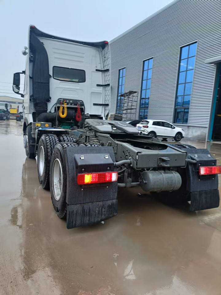 SINOTRUK HOWO - Тягач: фото 5 SINOTRUK HOWO - Тягач: фото 5