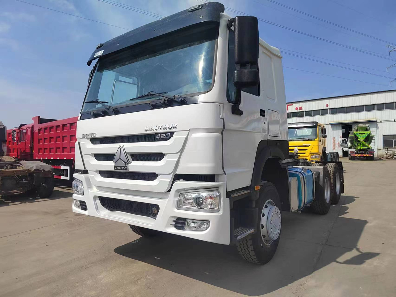 SINOTRUK HOWO trailer head - Тягач: фото 1 SINOTRUK HOWO trailer head - Тягач: фото 1