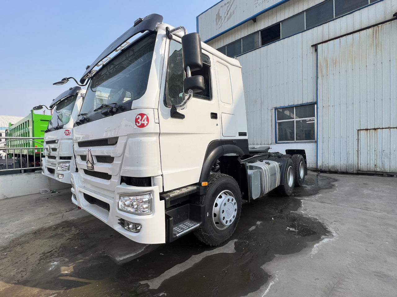 SINOTRUK HOWO tralier head - Тягач: фото 4 SINOTRUK HOWO tralier head - Тягач: фото 4