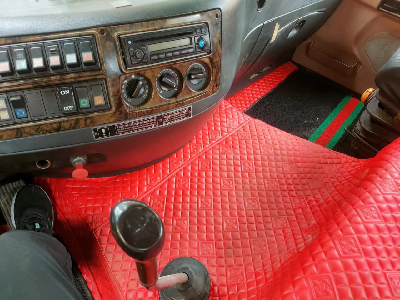 Мобильный кран XCMG QY70K: фото 7 Мобильный кран XCMG QY70K: фото 7