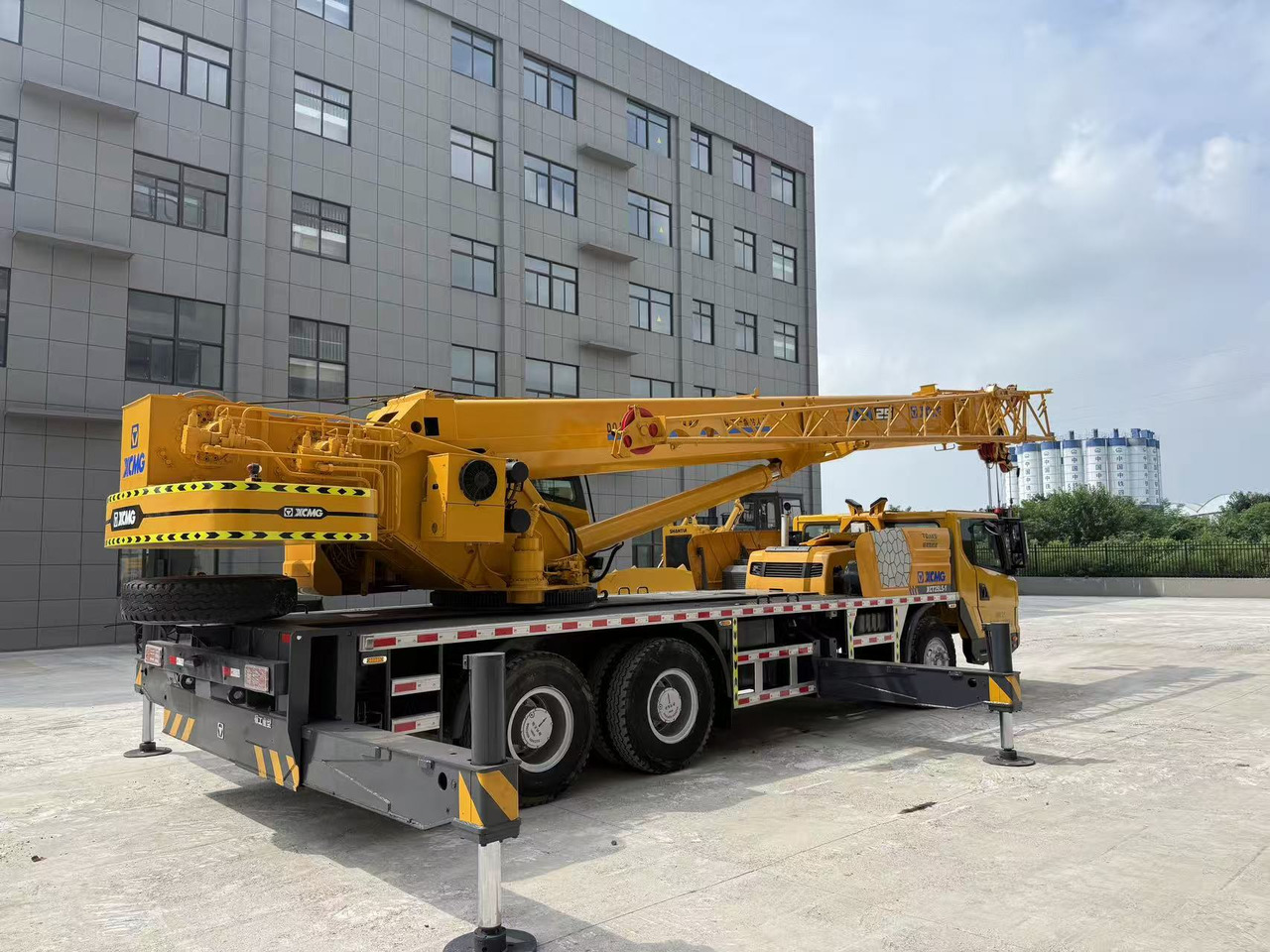 XCMG XCT25L5 - Автоманипулятор: фото 4 XCMG XCT25L5 - Автоманипулятор: фото 4