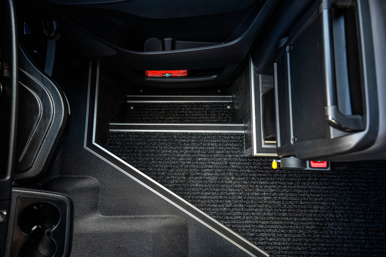 Mercedes-Benz New - Микроавтобус, Пассажирский фургон: фото 5 Mercedes-Benz New - Микроавтобус, Пассажирский фургон: фото 5