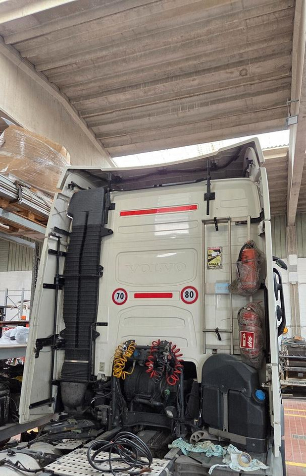 Cabina Volvo FH460 Alta Globetrotter - Кабина для Грузовиков: фото 1 Cabina Volvo FH460 Alta Globetrotter - Кабина для Грузовиков: фото 1