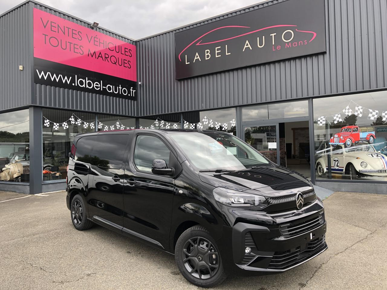 CITROEN jumpy XL 2.0 BLUEHDI 180CH S&S CABINE APPROFONDIE FIXE EAT8 5 PLACES - Цельнометаллический фургон: фото 1 CITROEN jumpy XL 2.0 BLUEHDI 180CH S&S CABINE APPROFONDIE FIXE EAT8 5 PLACES - Цельнометаллический фургон: фото 1