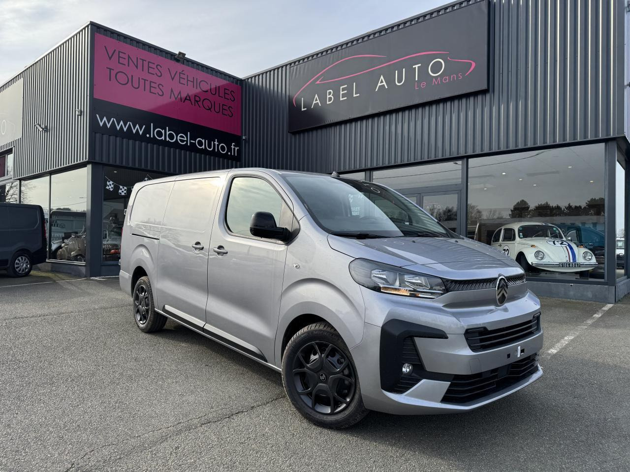 Citroen Jumpy 2 PLACES XL 2.0 BLUEHDI 180CH S&S PACK PREMIUM CONNECT EAT8 - Цельнометаллический фургон: фото 1 Citroen Jumpy 2 PLACES XL 2.0 BLUEHDI 180CH S&S PACK PREMIUM CONNECT EAT8 - Цельнометаллический фургон: фото 1