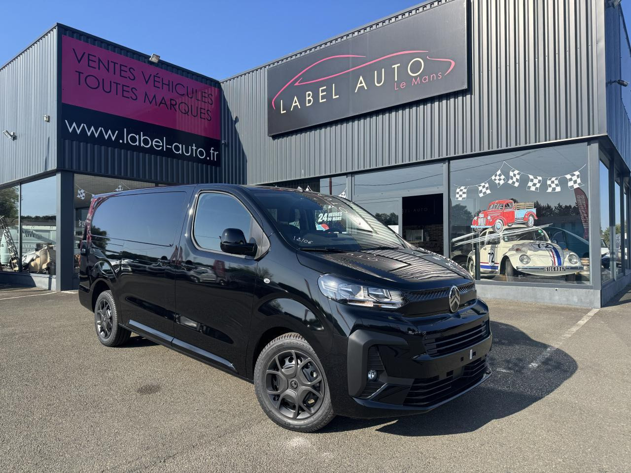 Citroen Jumpy XL 2.0 BLUEHDI 180CH S&S CABINE APPROFONDIE FIXE EAT8 5 PLACES - Грузопассажирский фургон: фото 1 Citroen Jumpy XL 2.0 BLUEHDI 180CH S&S CABINE APPROFONDIE FIXE EAT8 5 PLACES - Грузопассажирский фургон: фото 1