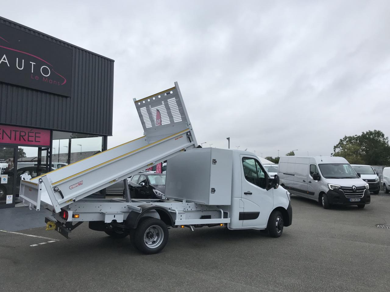 RENAULT Master Confort R3500RJ L3 2.3 dCi - 165 III CHASSIS CABINE Châssis Cabine L3 Propulsion PHASE - Другая техника: фото 3 RENAULT Master Confort R3500RJ L3 2.3 dCi - 165 III CHASSIS CABINE Châssis Cabine L3 Propulsion PHASE - Другая техника: фото 3