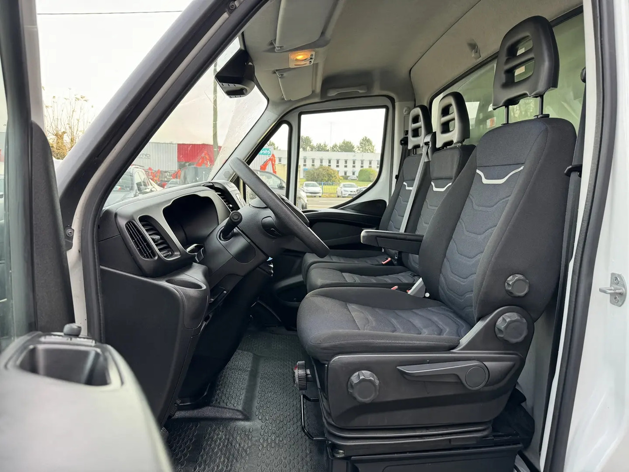 Iveco Daily 35C16H3.0 D EMPATTEMENT 4100 - Фургон с закрытым кузовом: фото 5 Iveco Daily 35C16H3.0 D EMPATTEMENT 4100 - Фургон с закрытым кузовом: фото 5