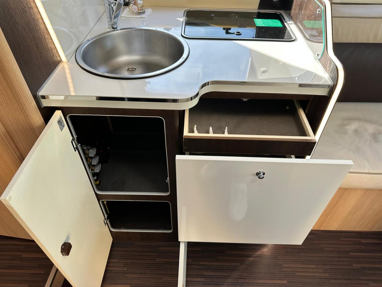 Интегрированный автодом MC LOUIS NEVIS 281: фото 17