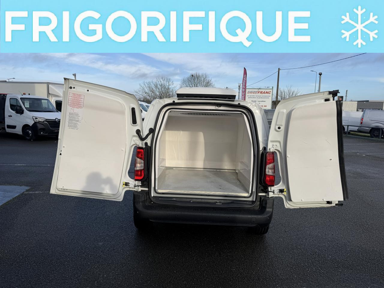 OPEL COMBO M 1.5 HDI 100CH FRIGORIFIQUE - Цельнометаллический фургон: фото 1 OPEL COMBO M 1.5 HDI 100CH FRIGORIFIQUE - Цельнометаллический фургон: фото 1