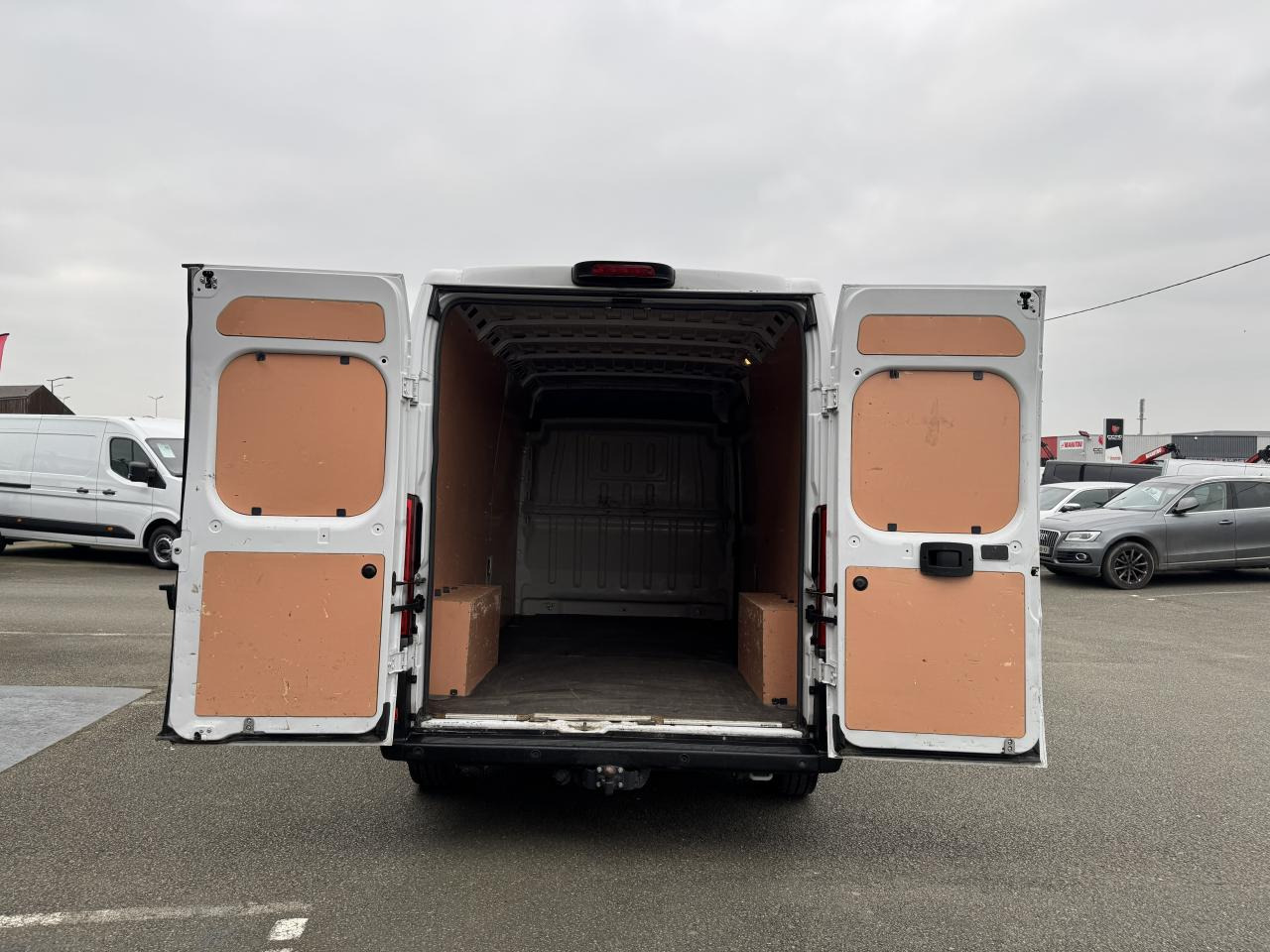 PEUGEOT BOXER 3T3 L3H2 2.2 HDI 140CH ASPHALT - Цельнометаллический фургон: фото 3 PEUGEOT BOXER 3T3 L3H2 2.2 HDI 140CH ASPHALT - Цельнометаллический фургон: фото 3