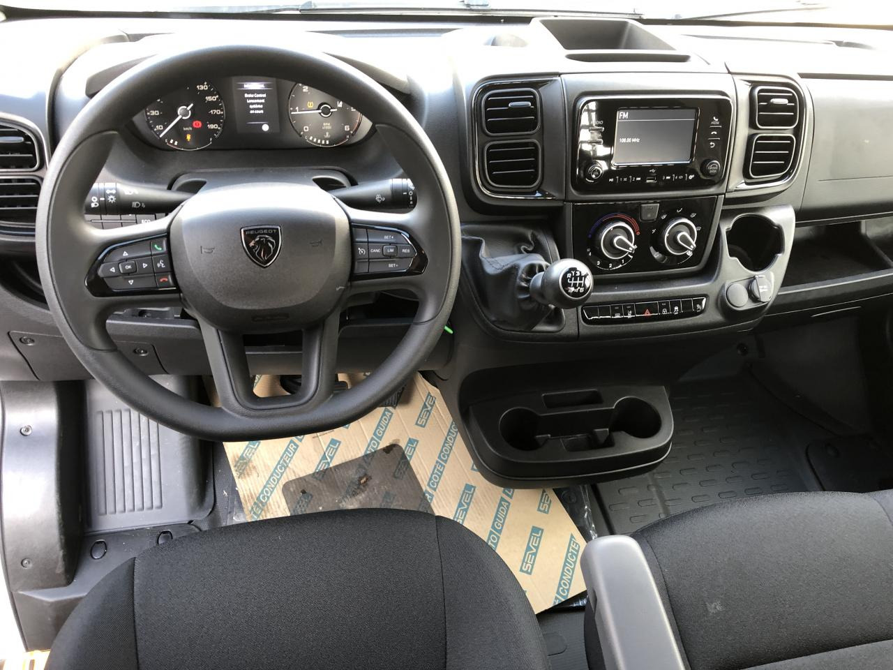 PEUGEOT boxer 3t5 plateau 4m20 2.2 hdi 140ch - Малотоннажный бортовой грузовик: фото 5 PEUGEOT boxer 3t5 plateau 4m20 2.2 hdi 140ch - Малотоннажный бортовой грузовик: фото 5