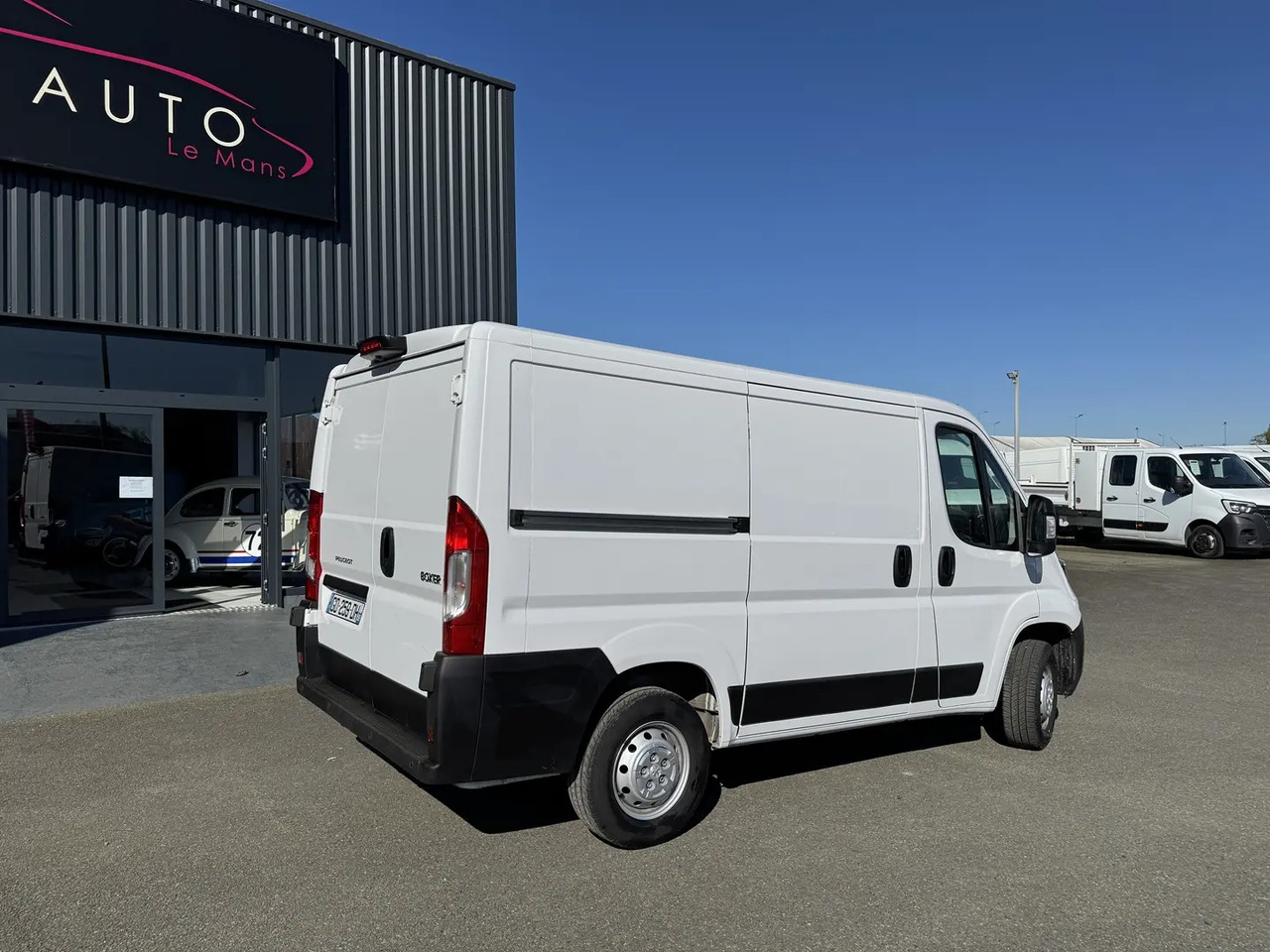 Peugeot Boxer 333 L1H1 2.2 BLUEHDI S&S 140CH ASPHALT - Цельнометаллический фургон: фото 5 Peugeot Boxer 333 L1H1 2.2 BLUEHDI S&S 140CH ASPHALT - Цельнометаллический фургон: фото 5
