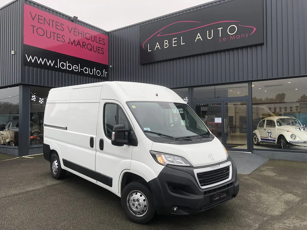 Peugeot Boxer 333 L2H2 2.2 BLUEHDI S&S 140CH ASPHALT - Цельнометаллический фургон, Грузопассажирский фургон: фото 1 Peugeot Boxer 333 L2H2 2.2 BLUEHDI S&S 140CH ASPHALT - Цельнометаллический фургон, Грузопассажирский фургон: фото 1