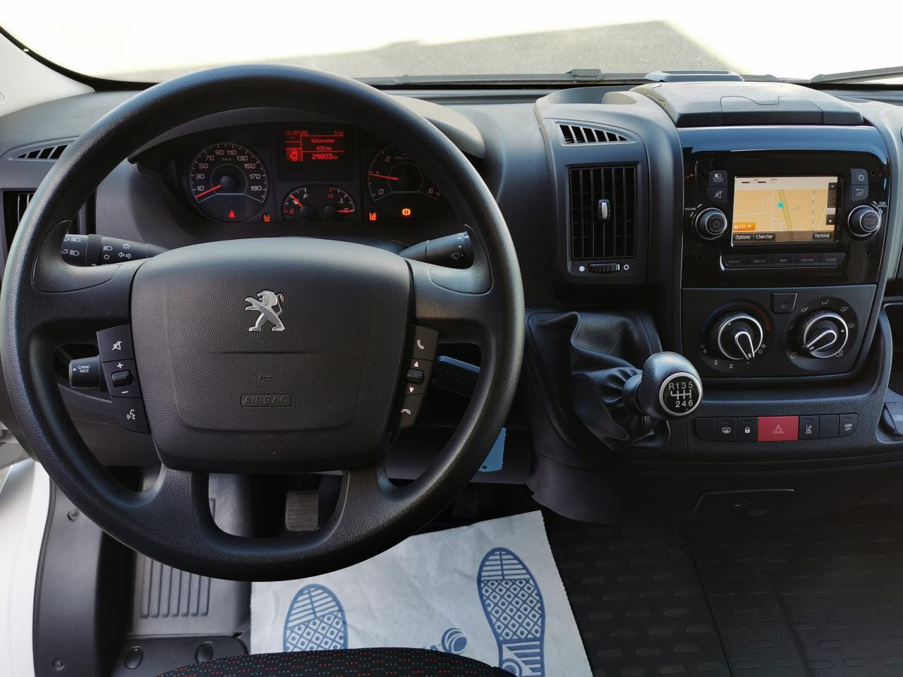 Peugeot Boxer Asphalt 333 L2H2 2.2 BlueHDi S&S - 120 III FOURGON TOLE Fourgon Tolé 333 L2H2 PHAS - Цельнометаллический фургон: фото 4 Peugeot Boxer Asphalt 333 L2H2 2.2 BlueHDi S&S - 120 III FOURGON TOLE Fourgon Tolé 333 L2H2 PHAS - Цельнометаллический фургон: фото 4