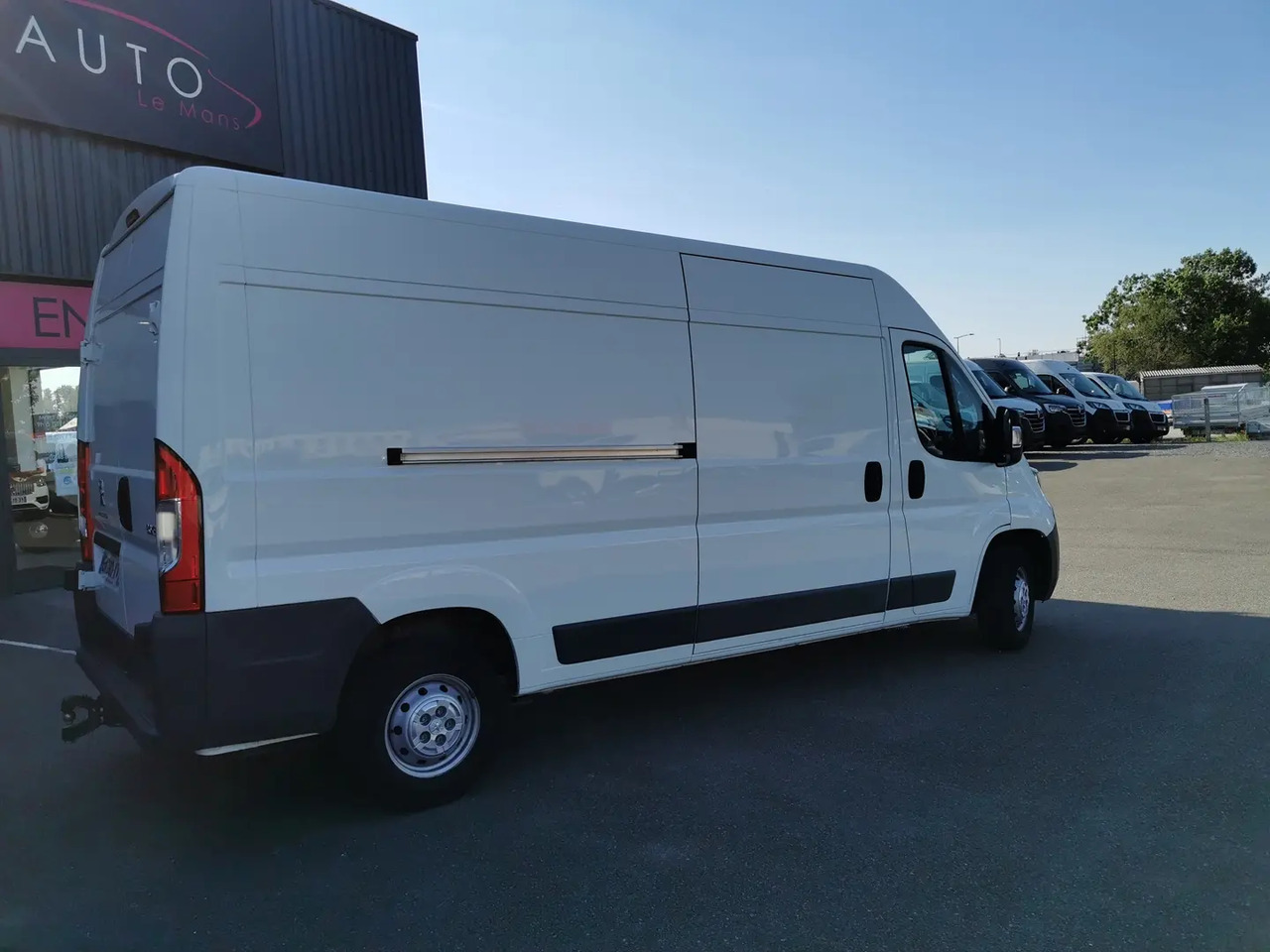 Peugeot Boxer L3H2 3.5 140CH BLUEHDI S&S PACK ASPHALT CONNECT - Цельнометаллический фургон: фото 5 Peugeot Boxer L3H2 3.5 140CH BLUEHDI S&S PACK ASPHALT CONNECT - Цельнометаллический фургон: фото 5