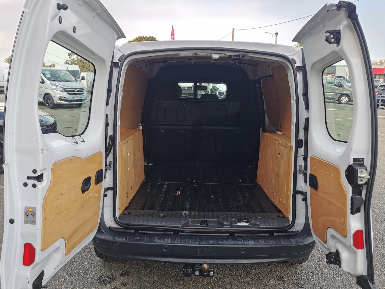 RENAULT Kangoo L1 1.5 Energy dCi - 80 II EXPRESS FOURGON Générique PHASE 2 - Цельнометаллический фургон: фото 4 RENAULT Kangoo L1 1.5 Energy dCi - 80 II EXPRESS FOURGON Générique PHASE 2 - Цельнометаллический фургон: фото 4