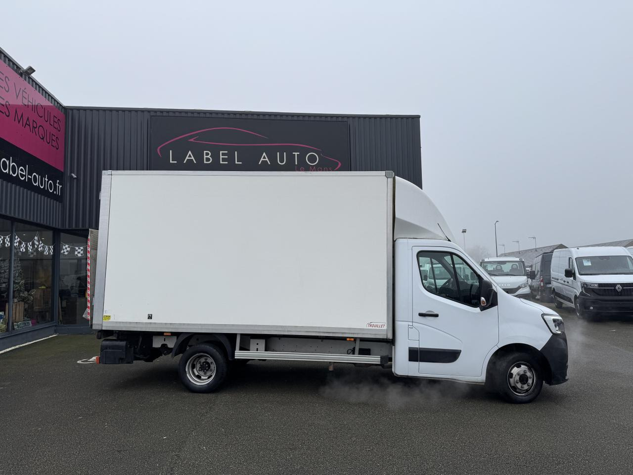 RENAULT Master Confort R3500 L2 2.3 dCi - 130 III CHASSIS CABINE Châssis Cabine L2 Propulsion PHASE 3 - Фургон с закрытым кузовом: фото 1 RENAULT Master Confort R3500 L2 2.3 dCi - 130 III CHASSIS CABINE Châssis Cabine L2 Propulsion PHASE 3 - Фургон с закрытым кузовом: фото 1
