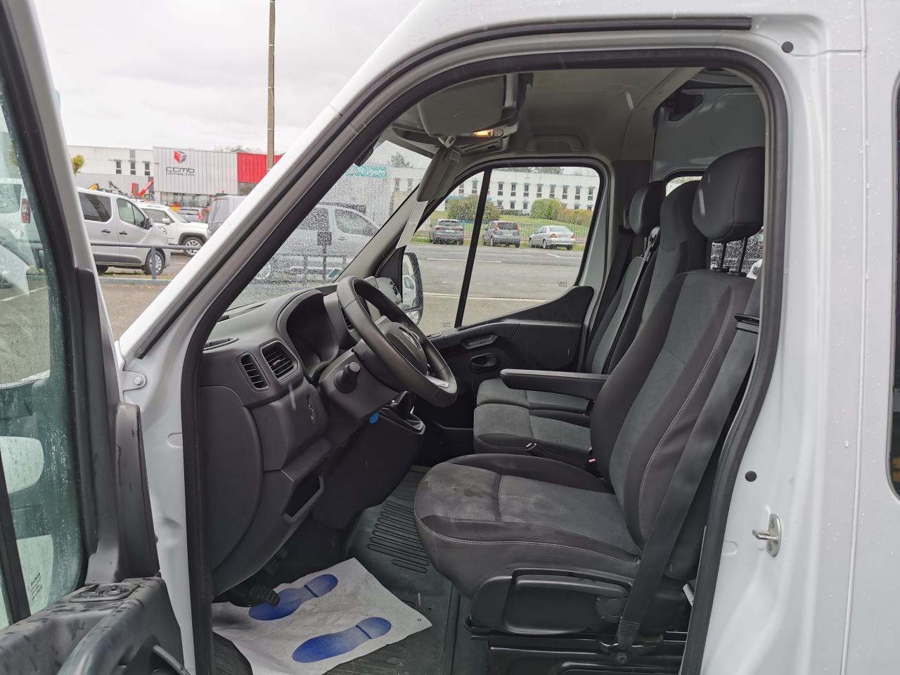 RENAULT Master Grand Confort F3500 L2H2 2.3 Blue dCi - 150 Euro 6e III CABINE APPROFONDIE Cabine approfondi - Цельнометаллический фургон: фото 5 RENAULT Master Grand Confort F3500 L2H2 2.3 Blue dCi - 150 Euro 6e III CABINE APPROFONDIE Cabine approfondi - Цельнометаллический фургон: фото 5