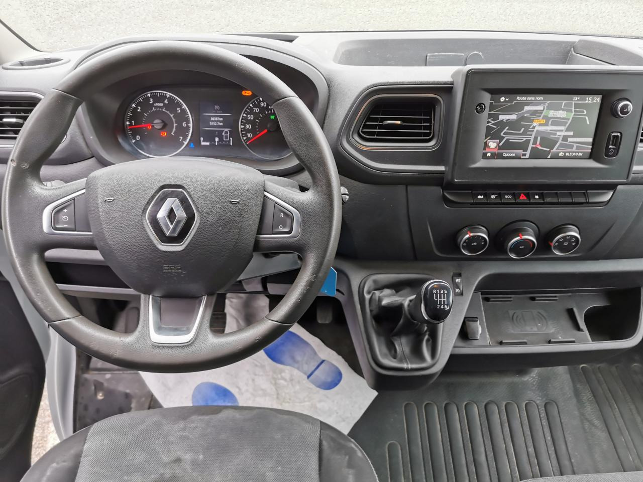 RENAULT Master Grand Confort F3500 L2H2 2.3 Blue dCi - 150 Euro 6e III CABINE APPROFONDIE Cabine approfondi - Цельнометаллический фургон: фото 4 RENAULT Master Grand Confort F3500 L2H2 2.3 Blue dCi - 150 Euro 6e III CABINE APPROFONDIE Cabine approfondi - Цельнометаллический фургон: фото 4