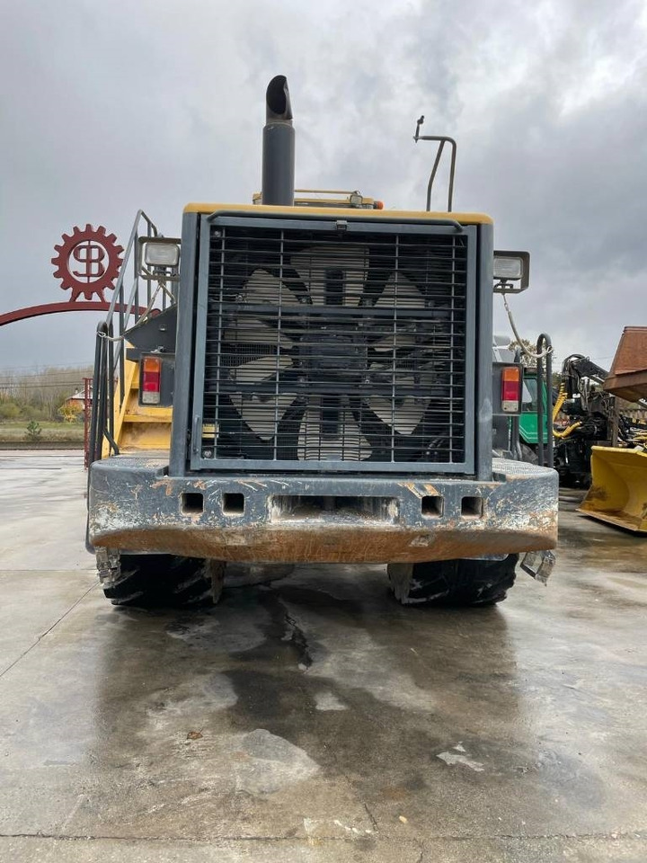 Komatsu WA 600-6 - Колёсный погрузчик: фото 3 Komatsu WA 600-6 - Колёсный погрузчик: фото 3