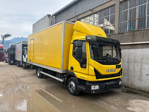 Eurocargo Cassonato con sponda caricatrice - Грузовик с закрытым кузовом: фото 1 Eurocargo Cassonato con sponda caricatrice - Грузовик с закрытым кузовом: фото 1