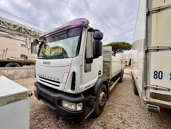 Iveco EUROCARGO 180E25 CASSONE FISSO - Грузовик бортовой/ Платформа: фото 3 Iveco EUROCARGO 180E25 CASSONE FISSO - Грузовик бортовой/ Платформа: фото 3