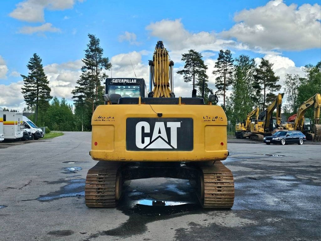 CAT 323 D L - Гусеничный экскаватор: фото 4 CAT 323 D L - Гусеничный экскаватор: фото 4