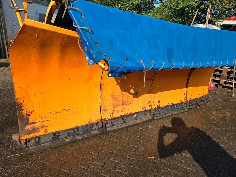 Beilhack PV 29-4 Schneepflug Schneeschild Scheeschieber Winterdienst Unimog U400 300 290 500 427 530 423 318 323 LKW Fendt - Отвал для снега: фото 2 Beilhack PV 29-4 Schneepflug Schneeschild Scheeschieber Winterdienst Unimog U400 300 290 500 427 530 423 318 323 LKW Fendt - Отвал для снега: фото 2