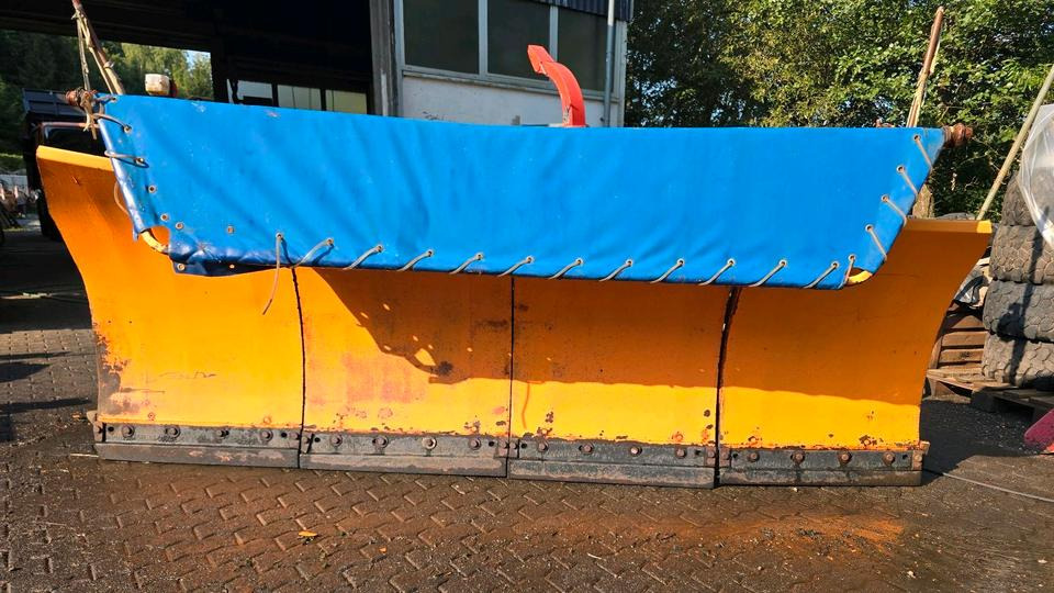 Beilhack PV 29-4 Schneepflug Schneeschild Scheeschieber Winterdienst Unimog U400 300 290 500 427 530 423 318 323 LKW Fendt - Отвал для снега: фото 3 Beilhack PV 29-4 Schneepflug Schneeschild Scheeschieber Winterdienst Unimog U400 300 290 500 427 530 423 318 323 LKW Fendt - Отвал для снега: фото 3