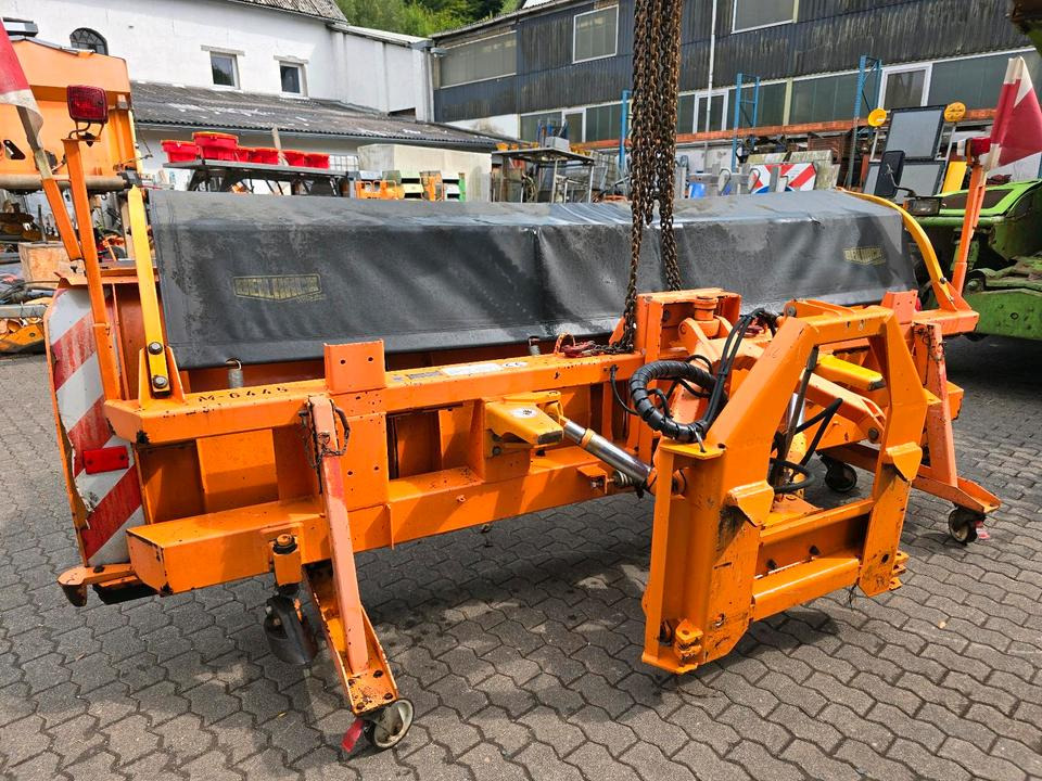 Beilhack PV 34-4 Schneepflug Schneeschild Scheeschieber Winterdienst Unimog U400 300 290 500 427 530 423 318 323 LKW Fendt - Отвал для снега: фото 5 Beilhack PV 34-4 Schneepflug Schneeschild Scheeschieber Winterdienst Unimog U400 300 290 500 427 530 423 318 323 LKW Fendt - Отвал для снега: фото 5