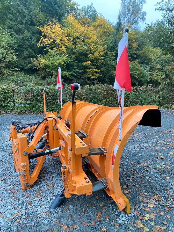Bucher Schneepflug Ramox 300 NGR Schneeschieber Schneeschild Winterdienst Räumschild passend für Unimog 405/10 405/12 UGE UGN U300 U 300 400 500 - Отвал для снега: фото 4 Bucher Schneepflug Ramox 300 NGR Schneeschieber Schneeschild Winterdienst Räumschild passend für Unimog 405/10 405/12 UGE UGN U300 U 300 400 500 - Отвал для снега: фото 4