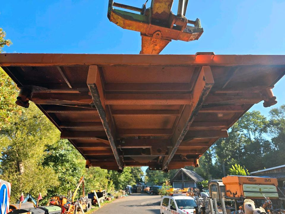 Кузов платформа Lidner Unitrac 102 122 95 Pritsche Kipperspinne Kipperpritsche Kipperrahmen: фото 6 Кузов платформа Lidner Unitrac 102 122 95 Pritsche Kipperspinne Kipperpritsche Kipperrahmen: фото 6