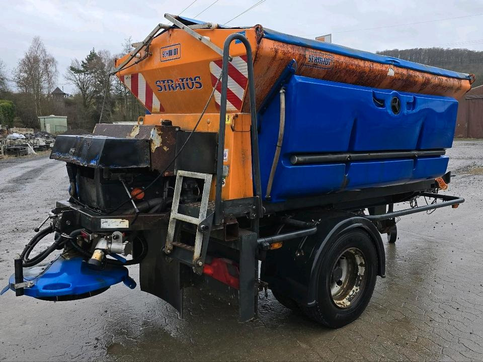 Schmidt Stratos B35-30 AWCLN-490 3,5m3 Salzstreuanhänger Bandstreuer Streuanhänger IMSSF Salzstreuer Winterdienst Streuautomat Streusilo Solestreuer - Разбрасыватель песка/ Соли: фото 2 Schmidt Stratos B35-30 AWCLN-490 3,5m3 Salzstreuanhänger Bandstreuer Streuanhänger IMSSF Salzstreuer Winterdienst Streuautomat Streusilo Solestreuer - Разбрасыватель песка/ Соли: фото 2