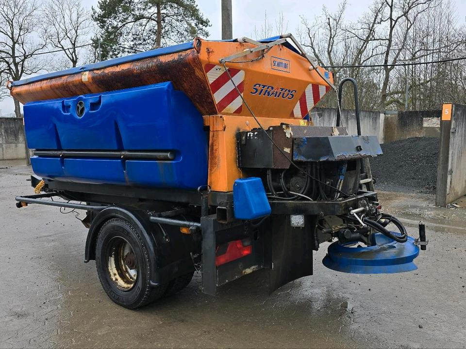 Schmidt Stratos B35-30 AWCLN-490 3,5m3 Salzstreuanhänger Bandstreuer Streuanhänger IMSSF Salzstreuer Winterdienst Streuautomat Streusilo Solestreuer - Разбрасыватель песка/ Соли: фото 1 Schmidt Stratos B35-30 AWCLN-490 3,5m3 Salzstreuanhänger Bandstreuer Streuanhänger IMSSF Salzstreuer Winterdienst Streuautomat Streusilo Solestreuer - Разбрасыватель песка/ Соли: фото 1