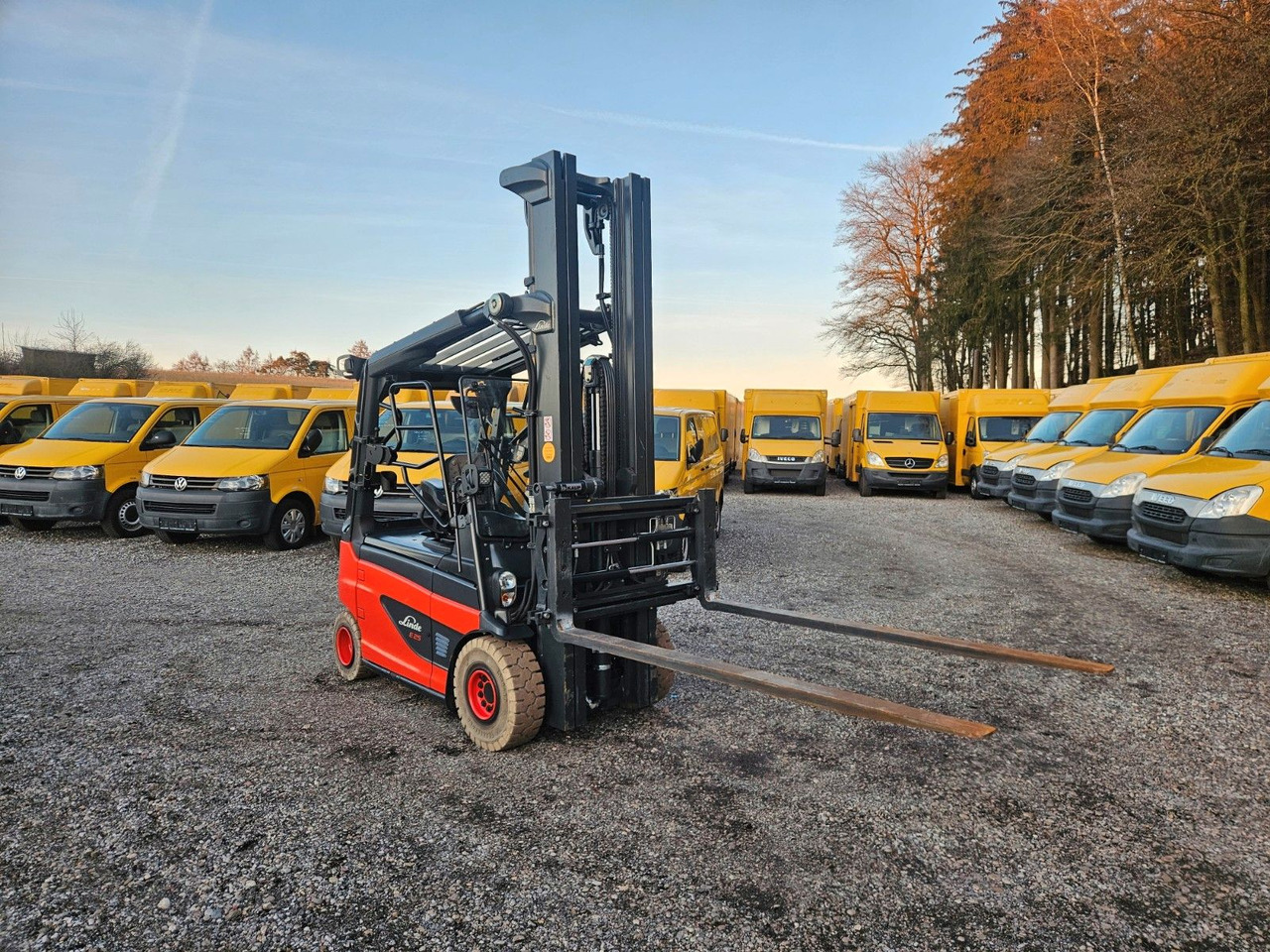 Linde E25 R Roadster , 6.880mm Hubhöhe, StVZO hydr. Zi - Электропогрузчик: фото 4 Linde E25 R Roadster , 6.880mm Hubhöhe, StVZO hydr. Zi - Электропогрузчик: фото 4